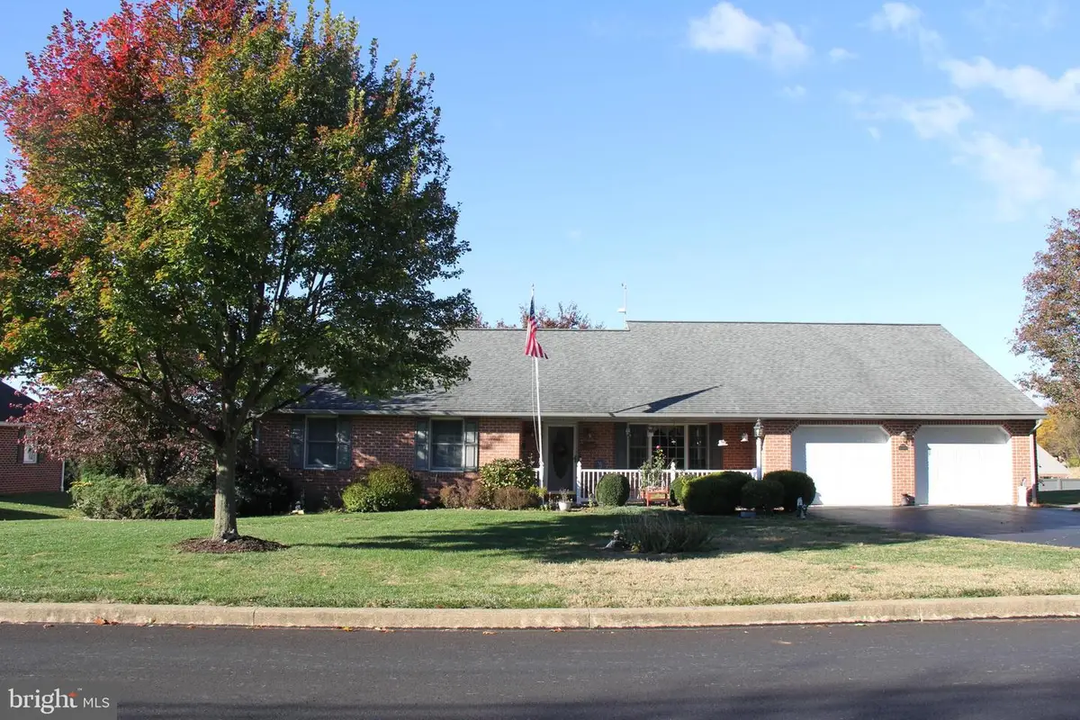 668 Snyder Hill Rd, Lititz, PA 17543 - Image #1