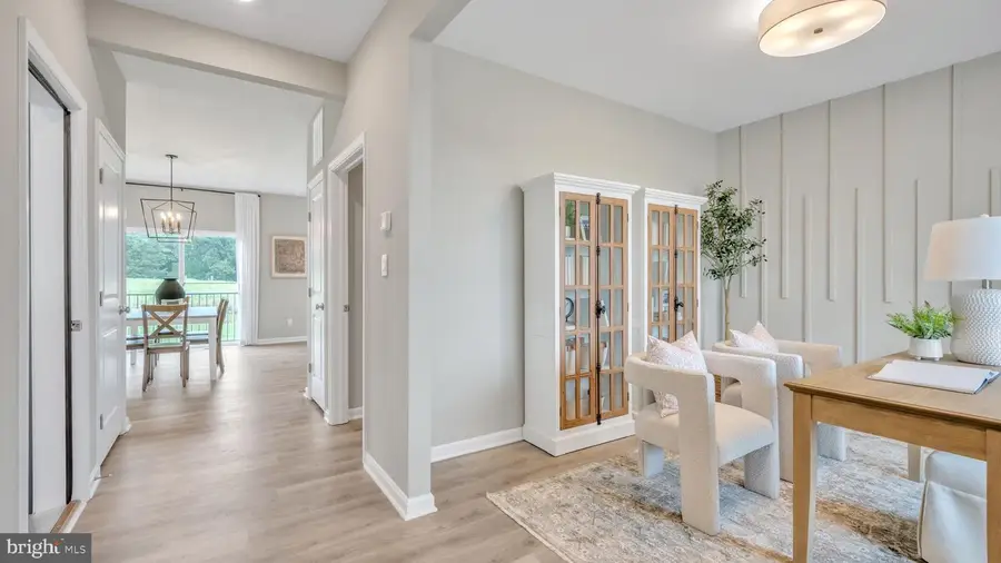 126 Erica Ln, Columbia, PA 17512 - Image #3