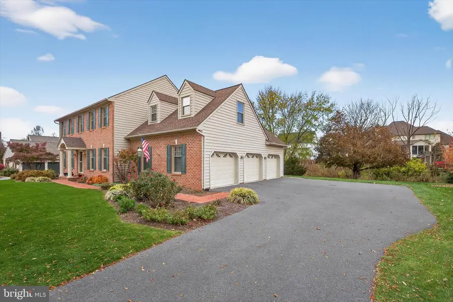 339 Carter Moir Dr, Lancaster, PA 17601 - Image #2