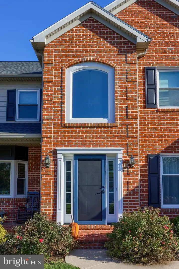 975 Martin Ave, Ephrata, PA 17522 - Image #2