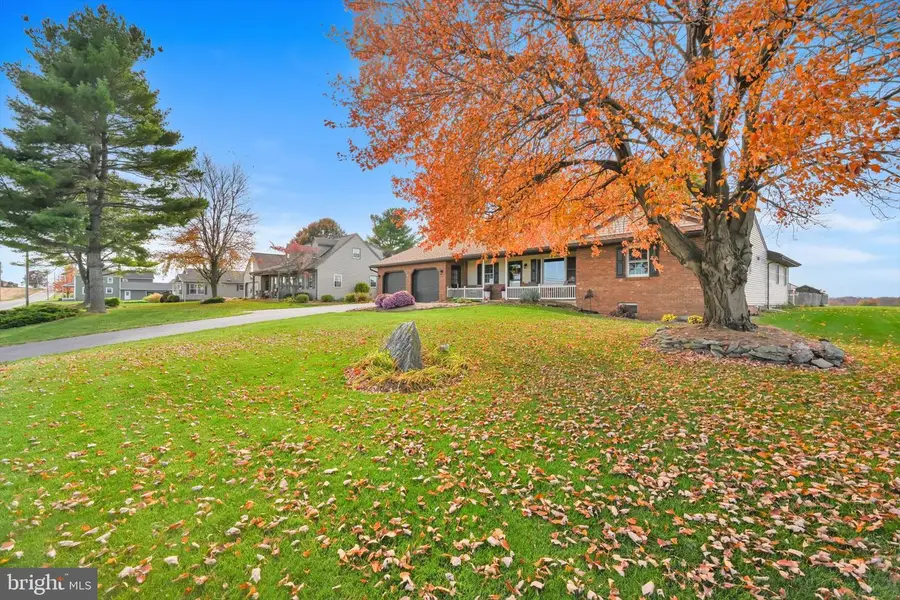 325 Walnut Run Rd, Willow Street, PA 17584 - Image #2