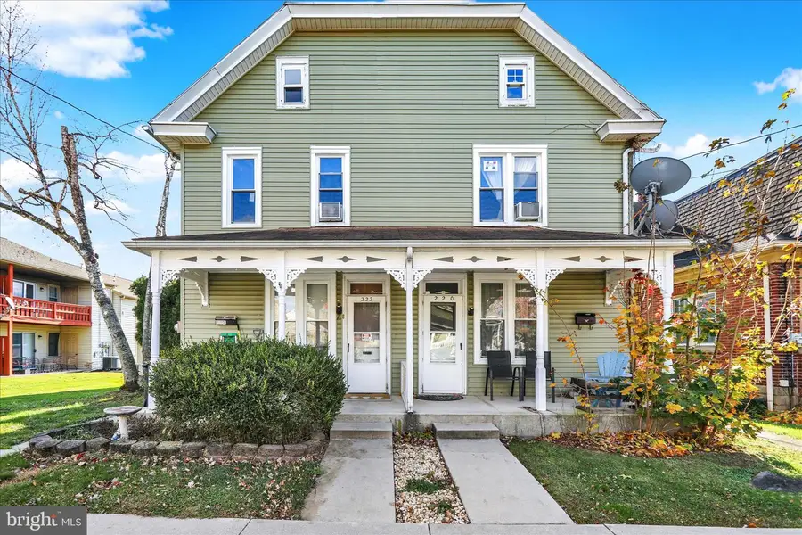 220-222 E Park St, Elizabethtown, PA 17022 - Image #2