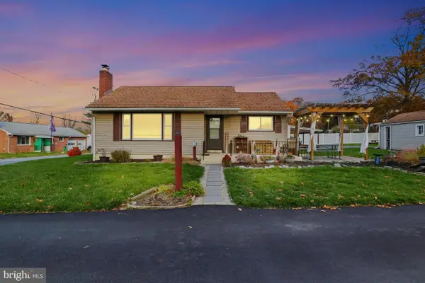 9 Pine St, MOUNT JOY, PA 17552