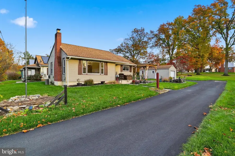 9 Pine St, Mount Joy, PA 17552 - Image #3