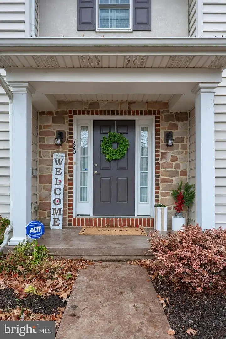 120 Baneberry Ln, Lititz, PA 17543 - Image #2