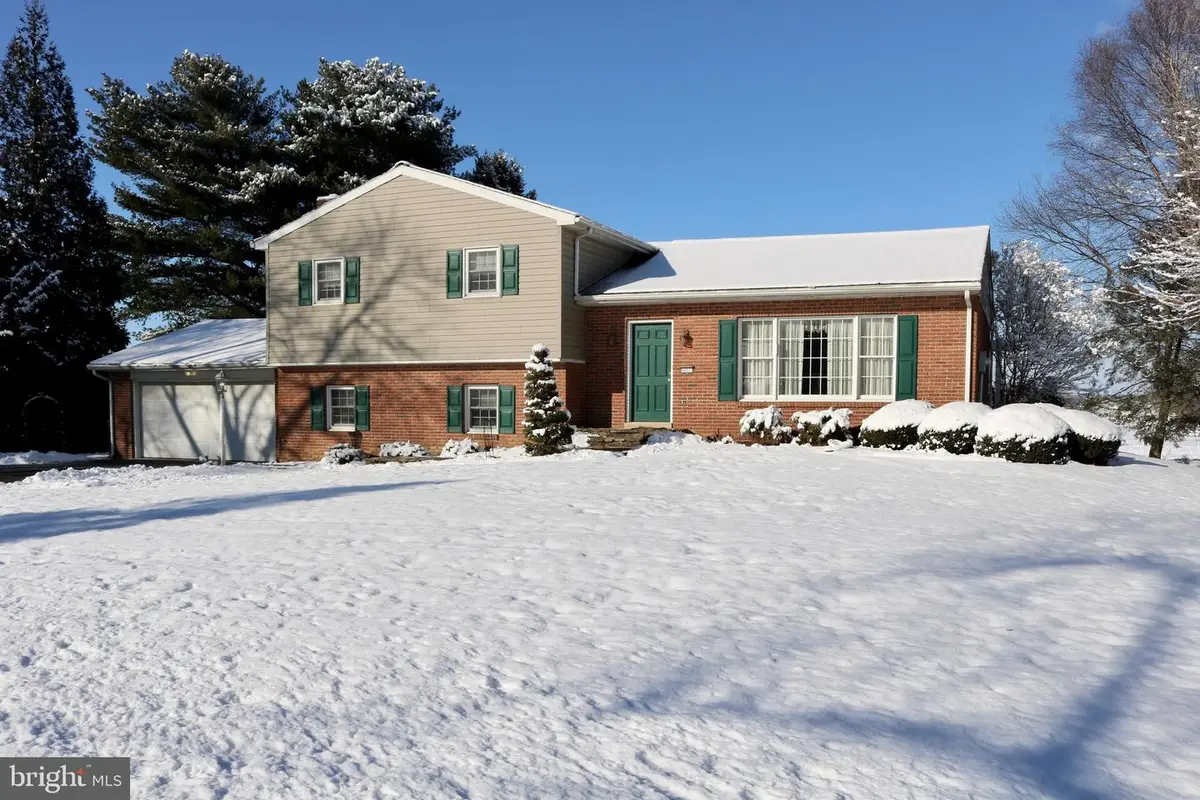 1386 Landisville Rd, Manheim, PA 17545 - Image #1