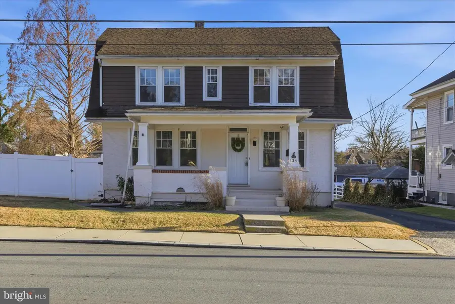 125 E Ferdinand St, Manheim, PA 17545 - Image #2