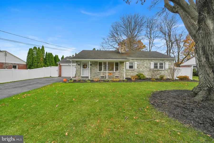 7 Pleasant Dr, Lancaster, PA 17602 - Image #3