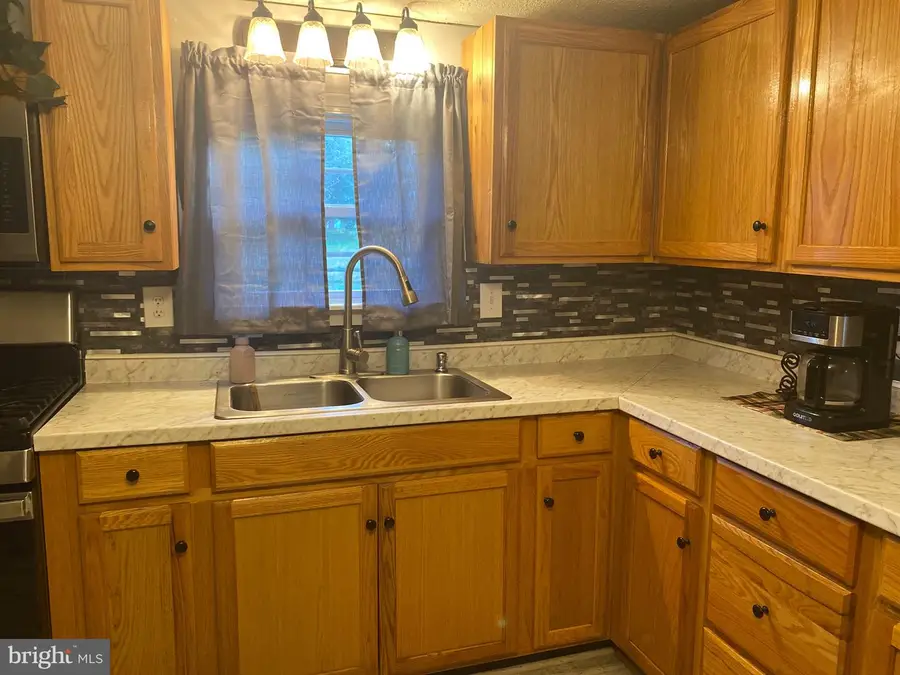 1908 Virginia Ave, Lititz, PA 17543 - Image #3