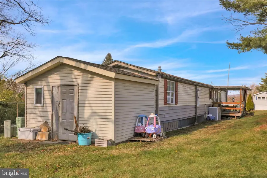 741 Primrose Ln, Ephrata, PA 17522 - Image #3