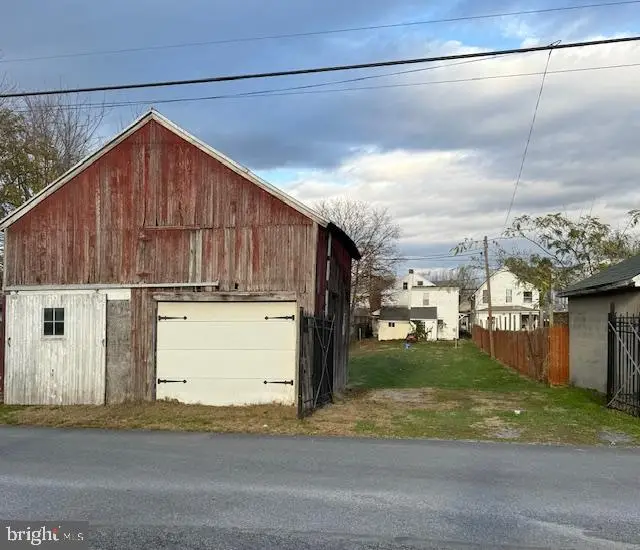140 S Main St, Manheim, PA 17545 - Image #3