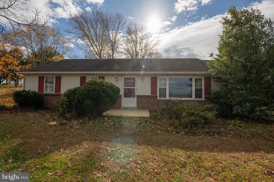 934 Orchard Rd, Willow Street, PA 17584 - Image #2