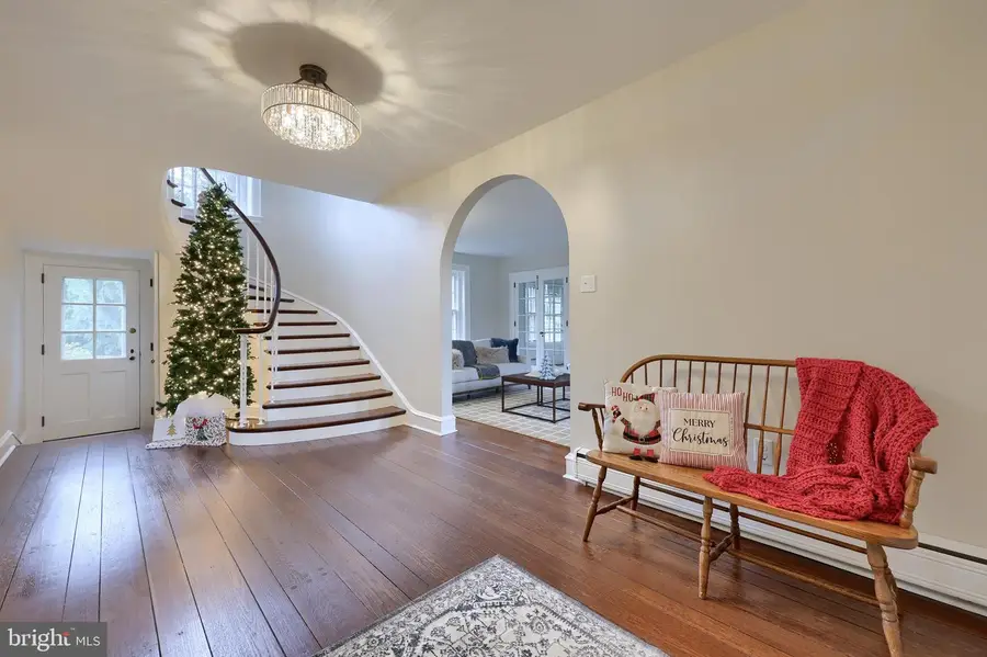 568 Chestnut St, Columbia, PA 17512 - Image #2