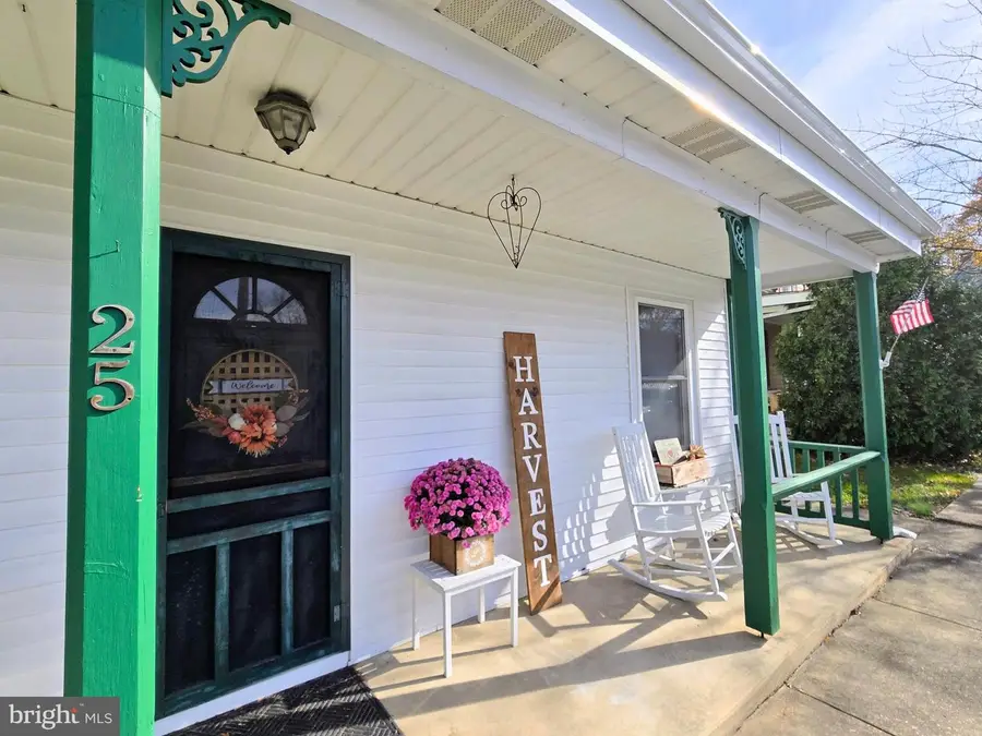 25 S 2nd St, Bainbridge, PA 17502 - Image #3