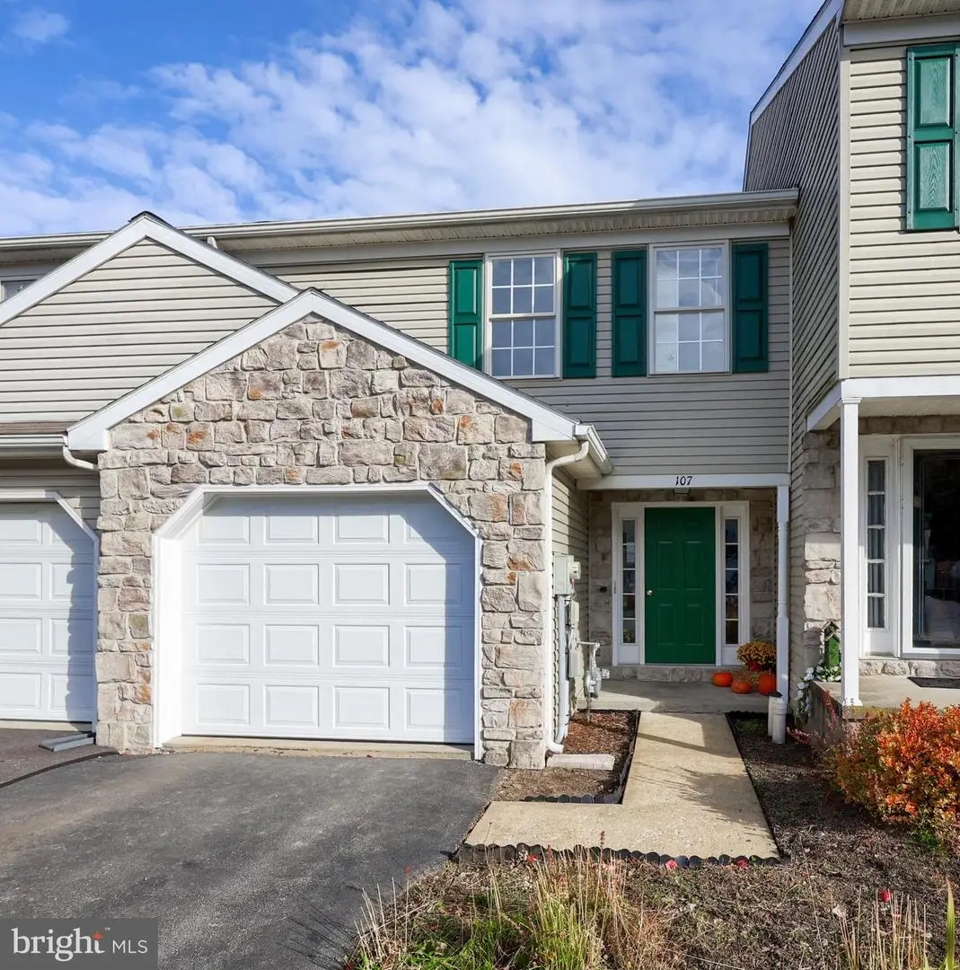 107 Acorn Ln, Mountville, PA 17554 - Image #1