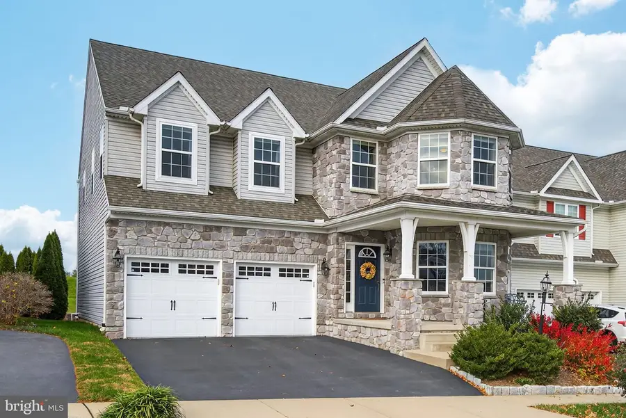13 Alderwood Way, Lancaster, PA 17601 - Image #2