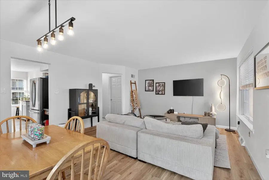 4032 Bradford Cir, Mount Joy, PA 17552 - Image #2