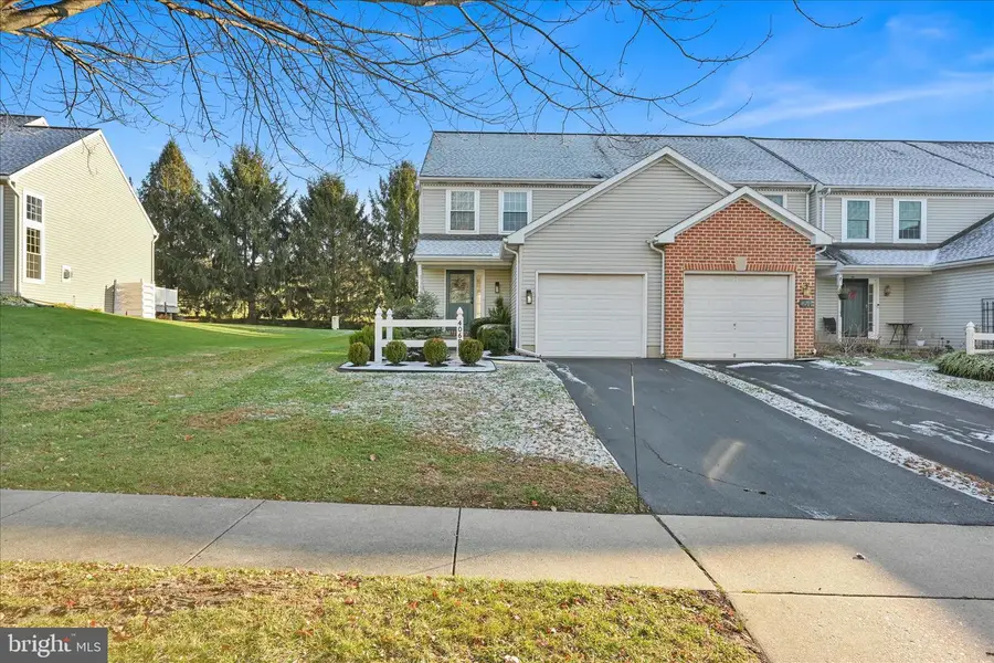 4068 Laurel Ln, Mount Joy, PA 17552 - Image #2