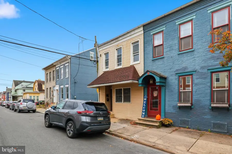 128 N 7th St, Columbia, PA 17512 - Image #3