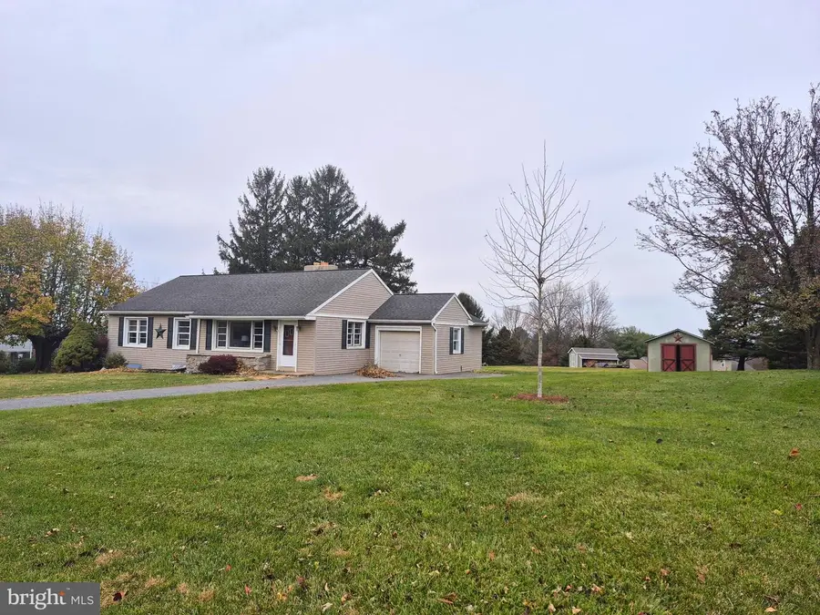 1858 White Oak Rd, Strasburg, PA 17579 - Image #2