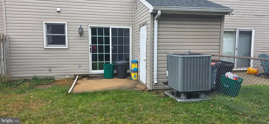 109 Ashley Dr, Ephrata, PA 17522 - Image #2