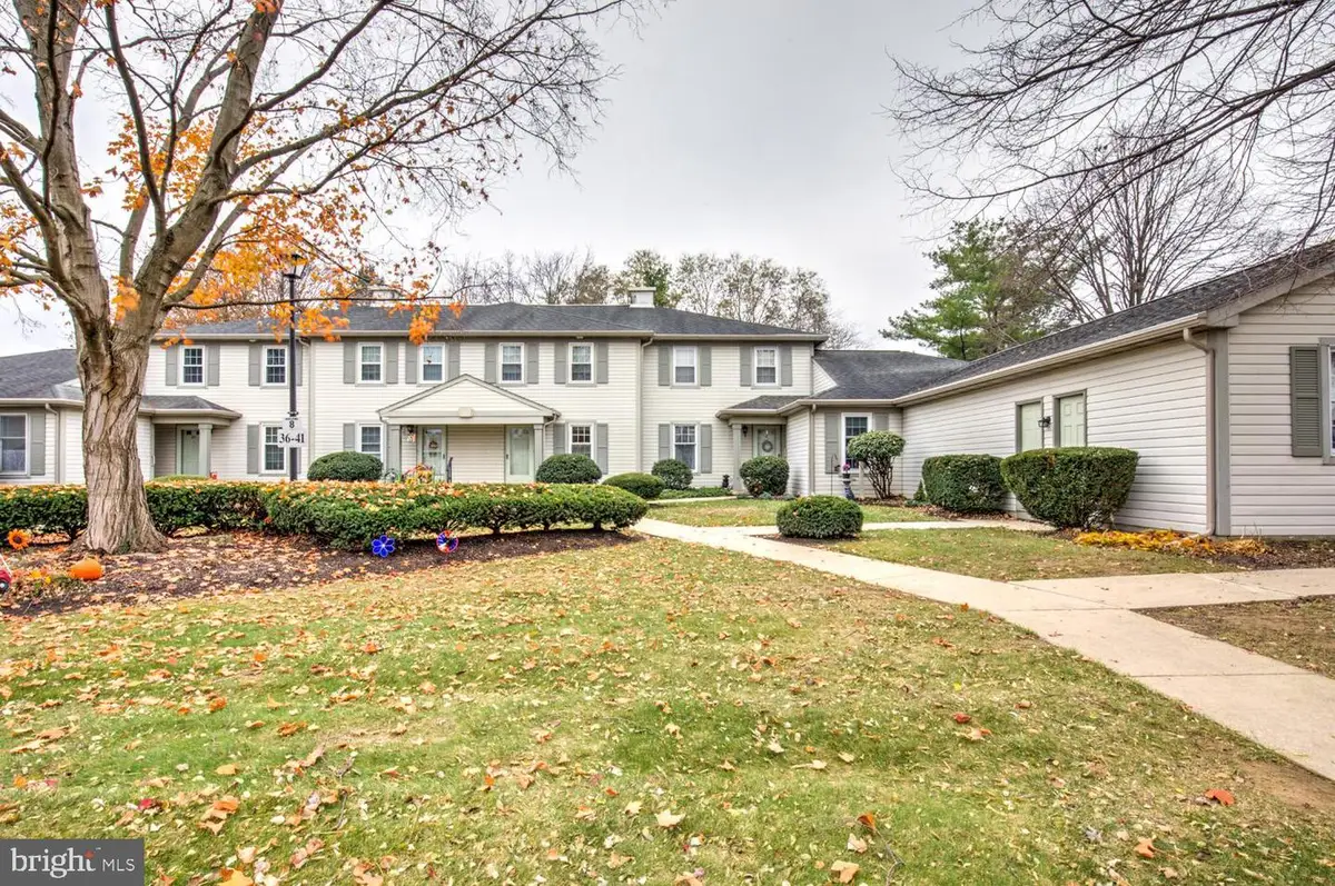 41 Ashlea Vlg, New Holland, PA 17557 - Image #1