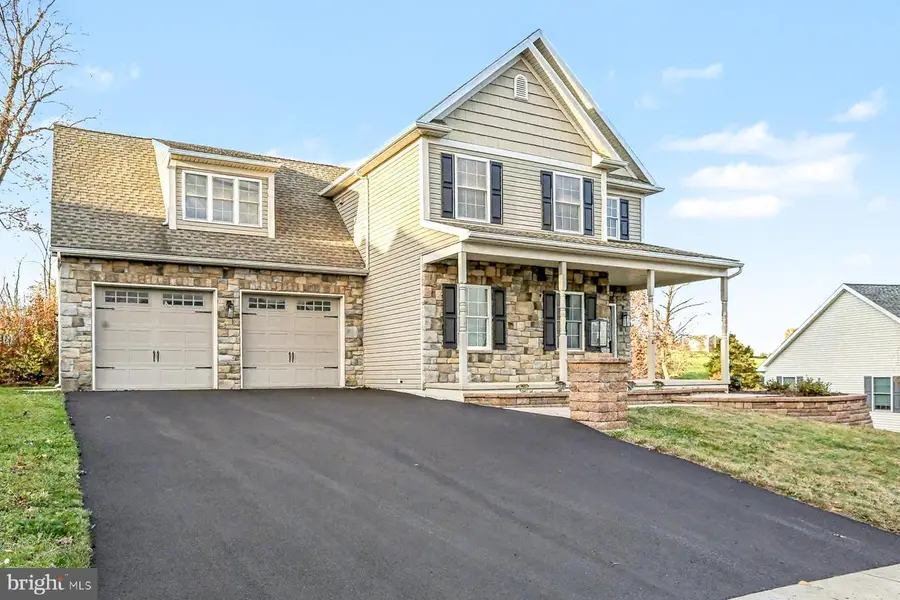 61 Gentle Dr, East Earl, PA 17519 - Image #2
