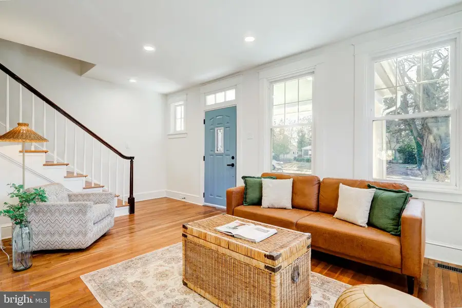 1121 W Clay St, Lancaster, PA 17603 - Image #2