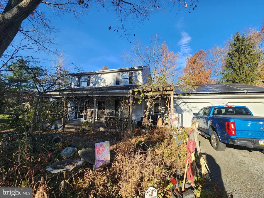 68 Daffodil Dr, Manheim, PA 17545 - Image #2