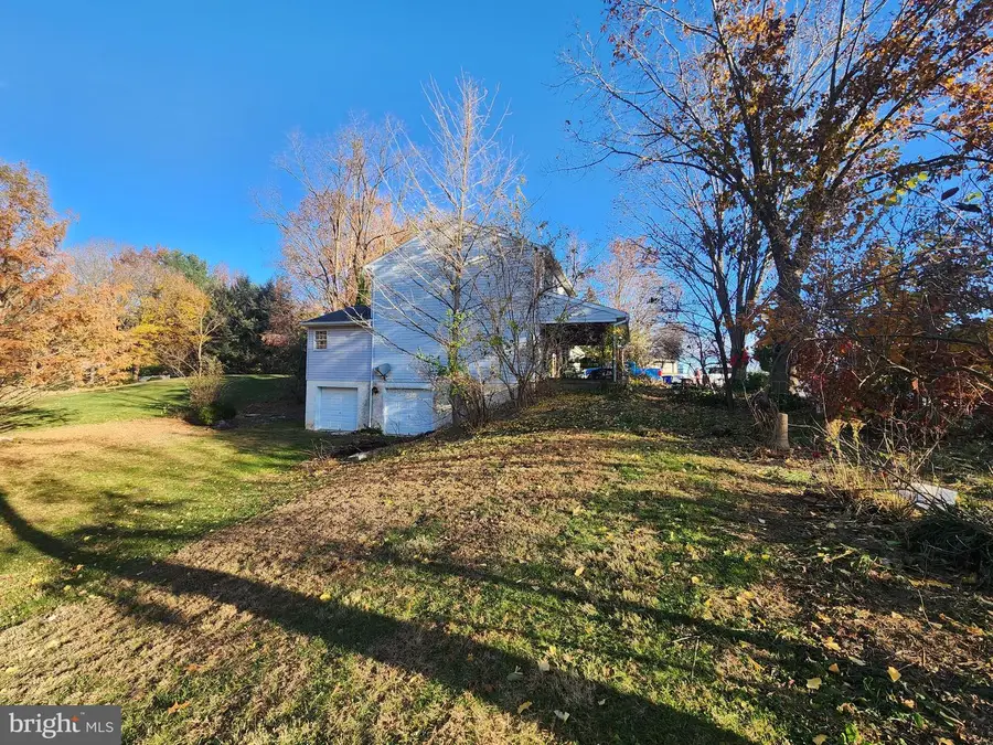 68 Daffodil Dr, Manheim, PA 17545 - Image #3