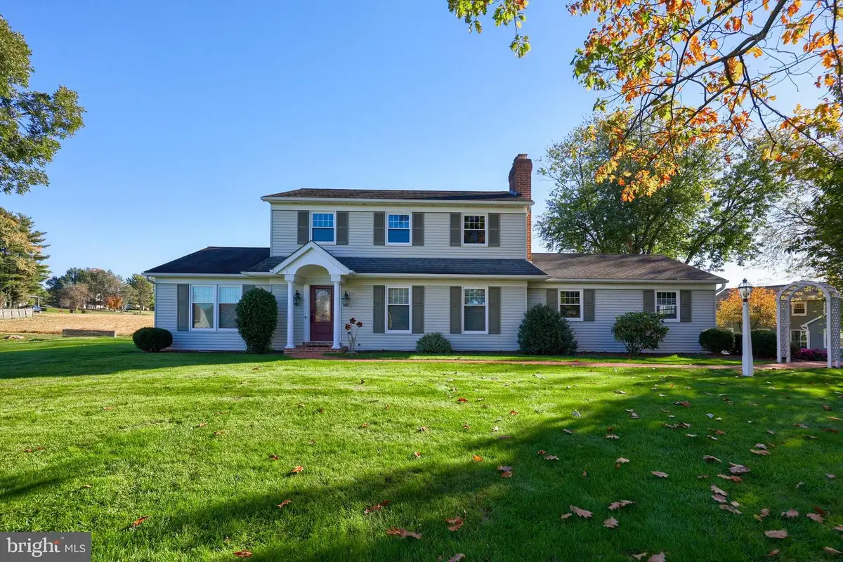 2 Mill Ridge Ct, Lancaster, PA 17601 - Image #1