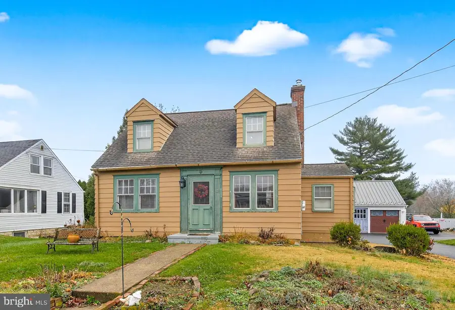 11 Clayton Ave, Lancaster, PA 17602 - Image #2