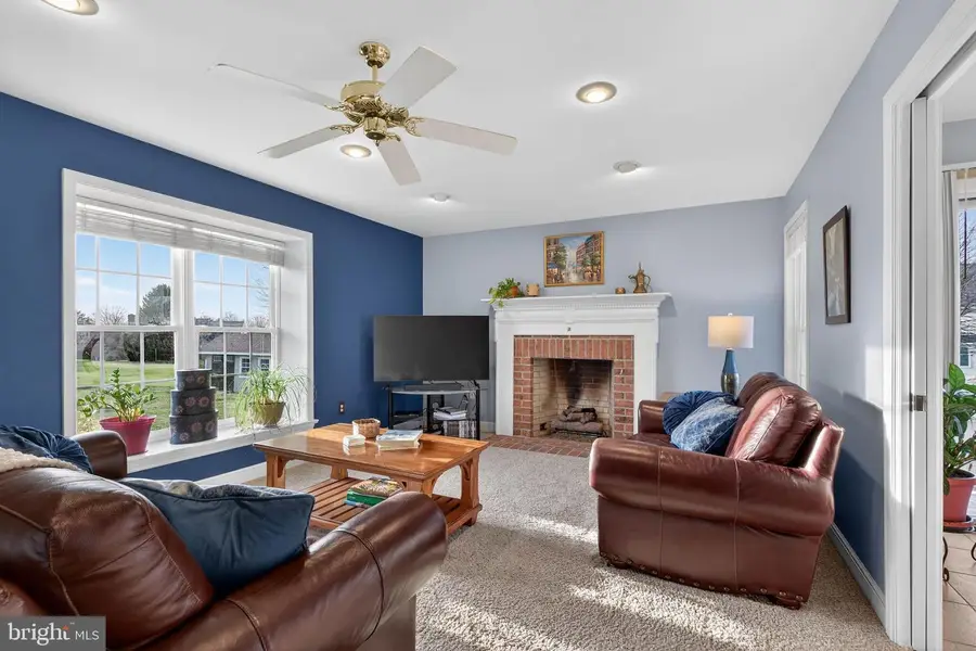 35 Old Post Ln, Lititz, PA 17543 - Image #3