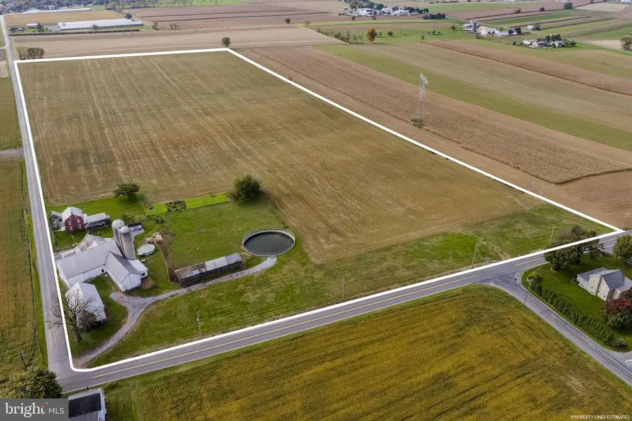 490 Weidmansville Rd, Ephrata, PA 17522 - Image #2