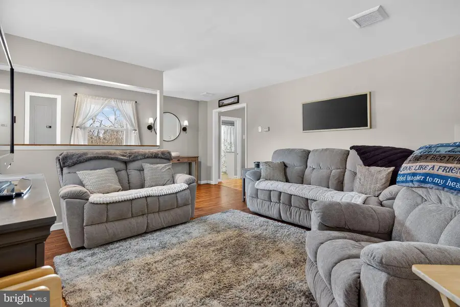 340 Florin Ave, Mount Joy, PA 17552 - Image #3