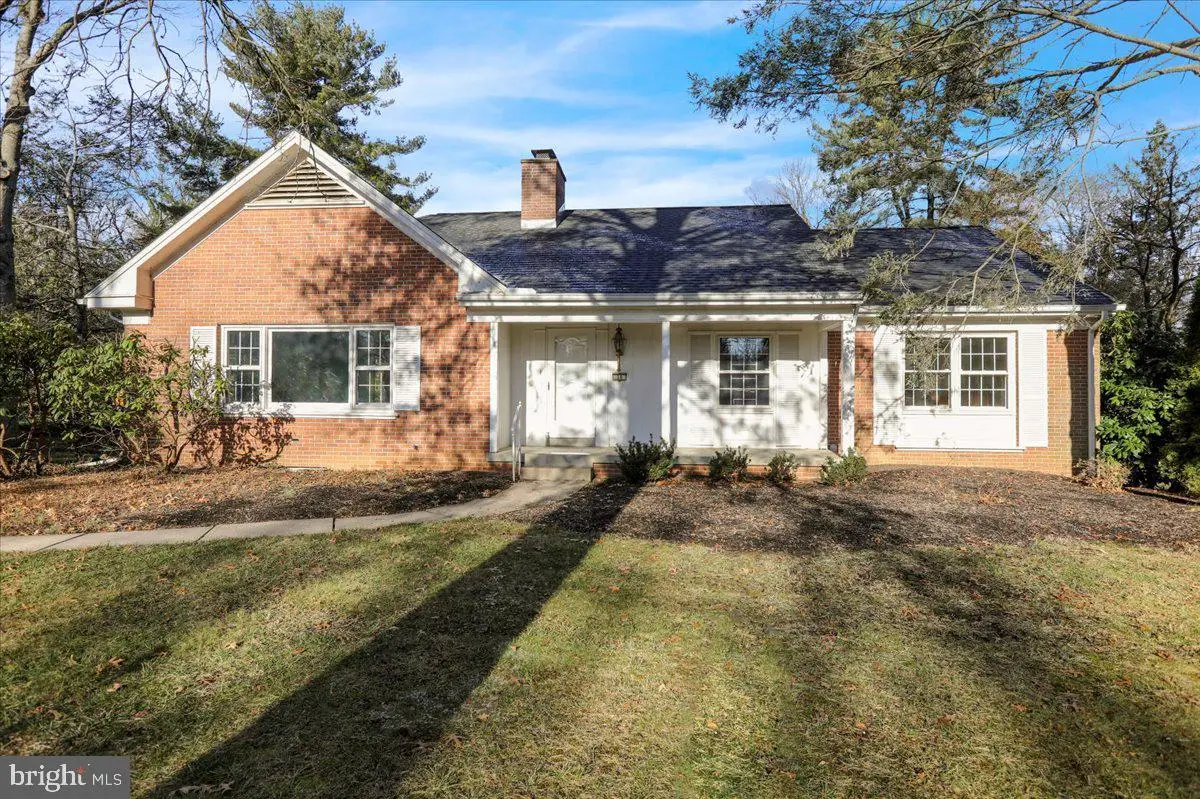 30 N Bausman Dr, Lancaster, PA 17603 - Image #1