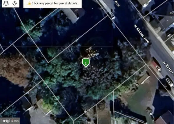 20 N Kinzer Ave, NEW HOLLAND, PA 17557