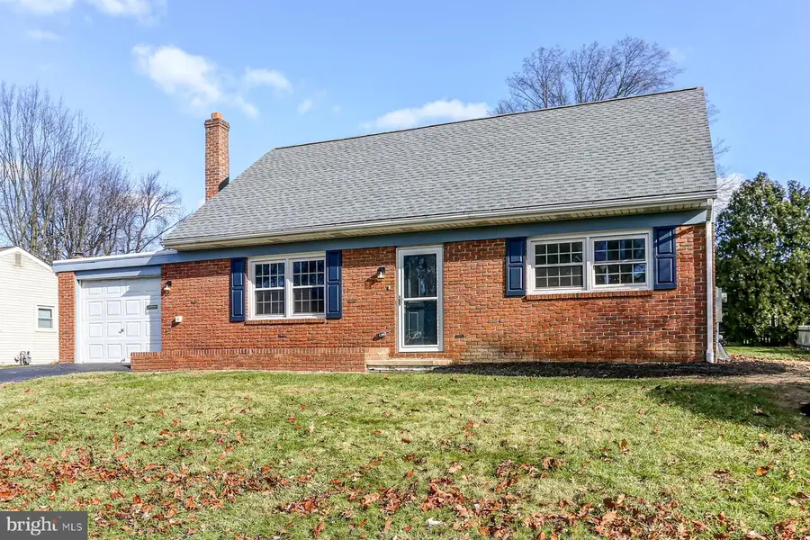 233 Cardinal Rd, Lititz, PA 17543 - Image #2