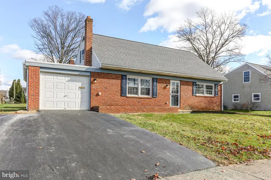 233 Cardinal Rd, Lititz, PA 17543 - Image #3