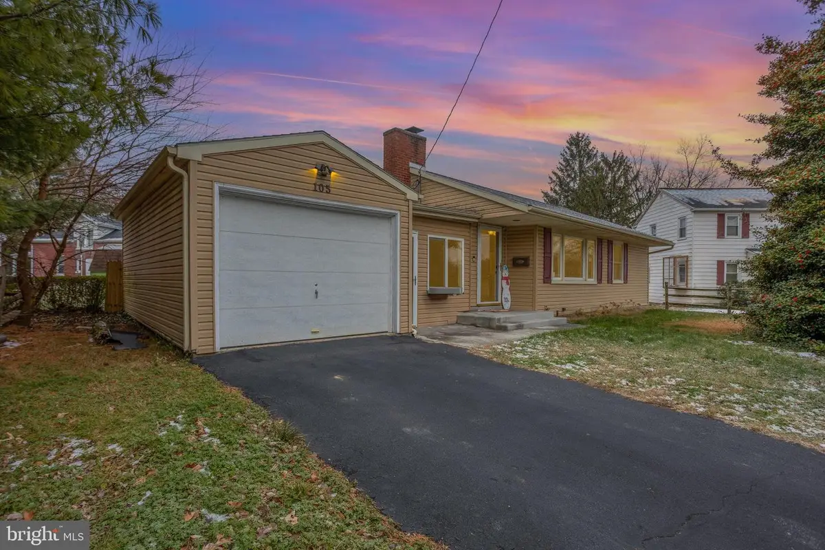 105 N Waterford Ave, Marietta, PA 17547 - Image #1