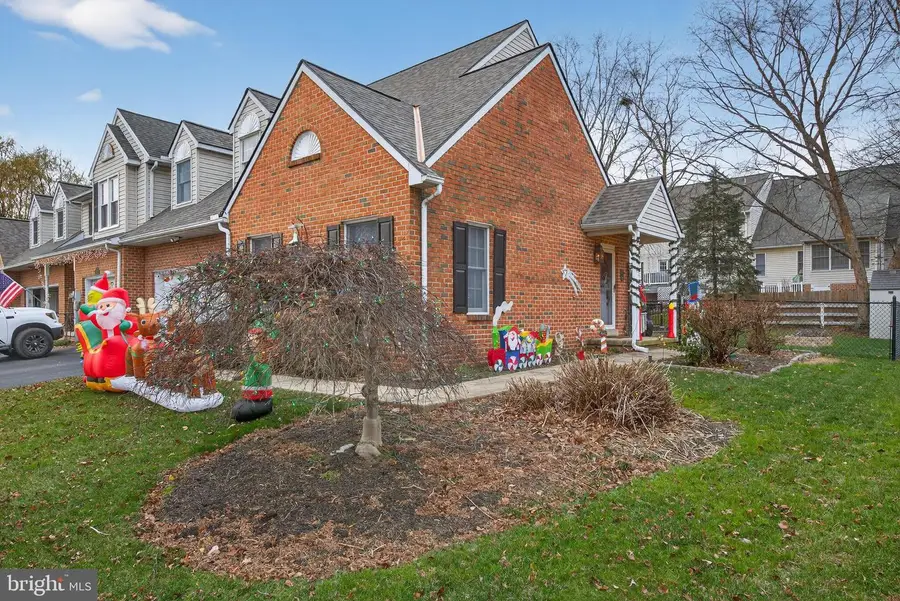 439 Huntington Dr, Mountville, PA 17554 - Image #2