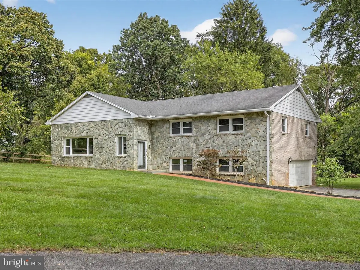 2010 Landis Valley Rd, Lancaster, PA 17601 - Image #1