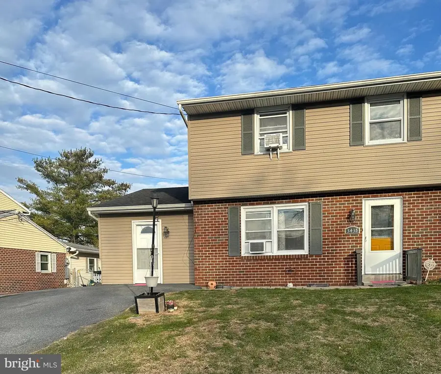 343-b Carol Lynn Dr, Willow Street, PA 17584 - Image #2