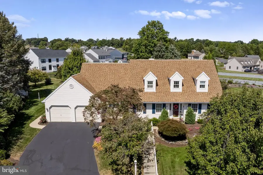 4 Eagle Cir, Denver, PA 17517 - Image #2