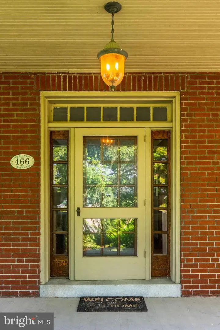 466 E Main St, Leola, PA 17540 - Image #2