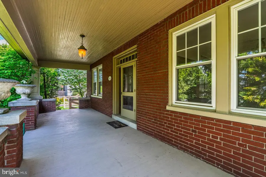 466 E Main St, Leola, PA 17540 - Image #3