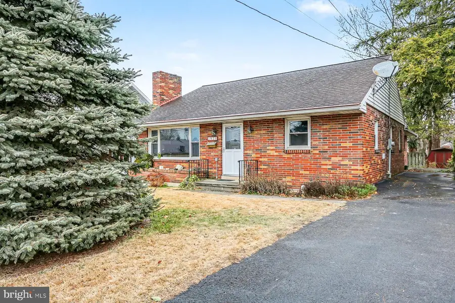 925 S Spruce St, Elizabethtown, PA 17022 - Image #2