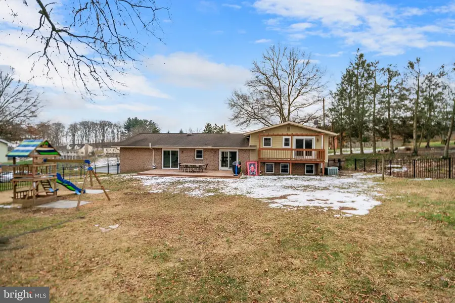 530 Orchard Rd, Manheim, PA 17545 - Image #2