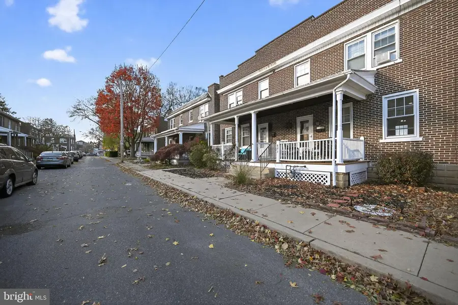 823 Ocean Ave, Lancaster, PA 17603 - Image #2