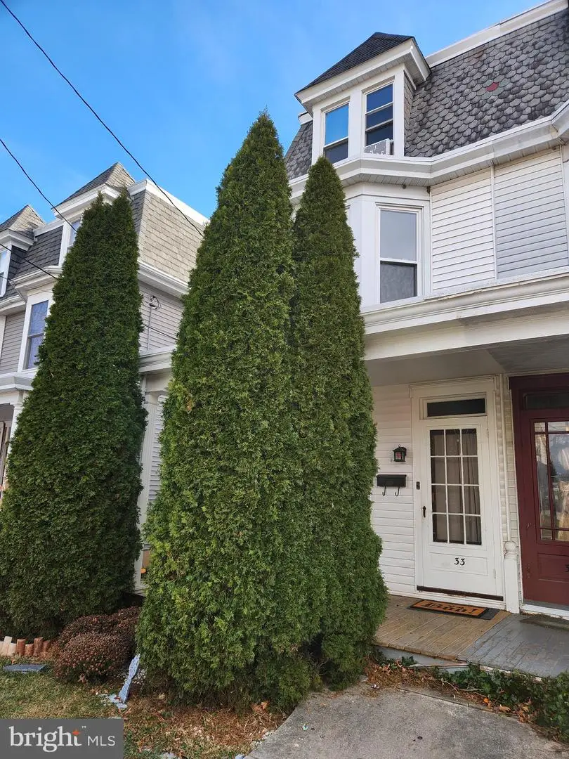 33 E Gramby St, Manheim, PA 17545 - Image #2